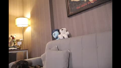 bee_thai online show from 02/16/26, 04:14