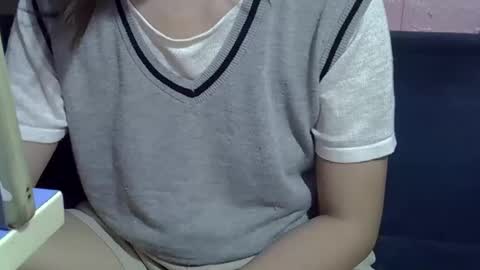 beebaby_xx online show from 12/05/25, 03:41