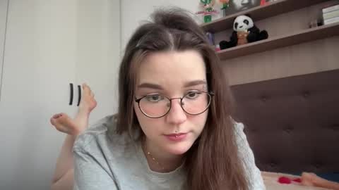 Snapshot of beeblossom chatting on 03/07/25, 10:24 Mirana Blossom online show from 03/07/25, 10:24