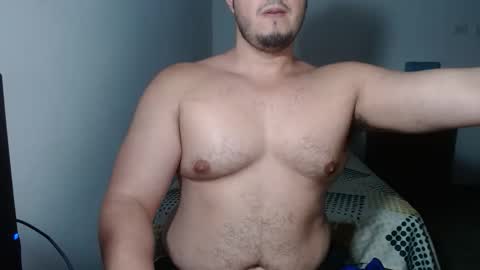 Snapshot of beefypecs_10 chatting on 05/19/26, 11:44 Criss2fer online show from 05/19/26, 11:44