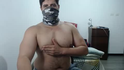 Snapshot of beefypecs_10 chatting on 05/28/26, 03:37 Criss2fer online show from 05/28/26, 03:37
