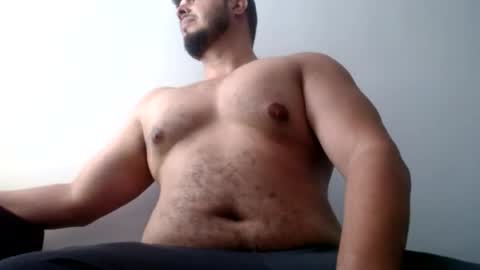 Snapshot of beefypecs_10 chatting on 07/08/26, 10:47 Criss2fer online show from 07/08/26, 10:47