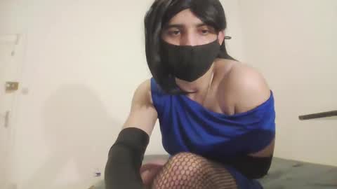 Snapshot of beenishcrossdresser chatting on 02/14/26, 11:01 beenishcrossdresser online show from 02/14/26, 11:01
