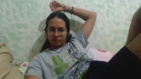 Snapshot of beentage chatting on 12/23/24, 05:28 Alex online show from 12/23/24, 05:28