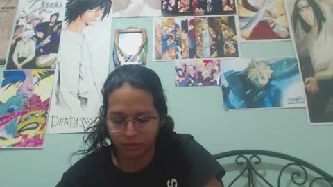 Snapshot of beentage chatting on 01/12/25, 03:17 Alex online show from 01/12/25, 03:17