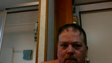 Snapshot of beer_money69 chatting on 02/10/25, 08:21 beer_money69 online show from 02/10/25, 08:21