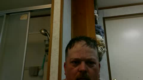 Snapshot of beer_money69 chatting on 09/10/25, 05:57 beer_money69 online show from 09/10/25, 05:57