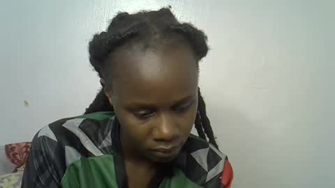 Snapshot of beeswee chatting on 01/05/25, 09:14 beeswee online show from 01/05/25, 09:14