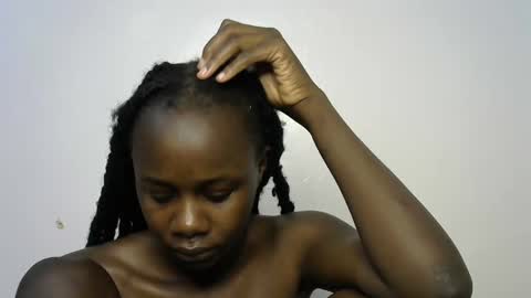 Snapshot of beeswee chatting on 01/08/25, 08:06 beeswee online show from 01/08/25, 08:06