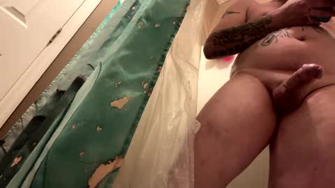 Snapshot of begme88 chatting on 12/29/24, 08:11 begme88 online show from 12/29/24, 08:11