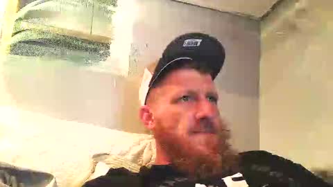 Snapshot of begme88 chatting on 10/18/25, 09:43 begme88 online show from 10/18/25, 09:43