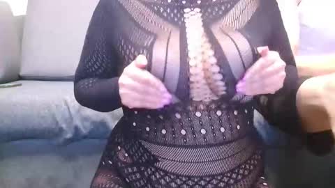 behindcloseddoors8 online show from 10/03/25, 09:34