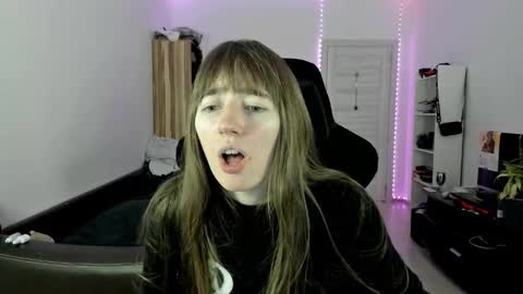 bekka online show from 11/18/25, 05:28