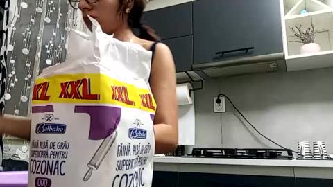 kevin and Bella online show from 12/29/24, 04:08