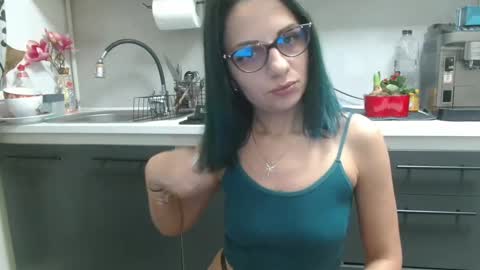 kevin and Bella online show from 02/13/25, 07:42