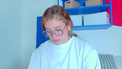 Snapshot of belamiller chatting on 09/22/25, 11:34 BELA online show from 09/22/25, 11:34