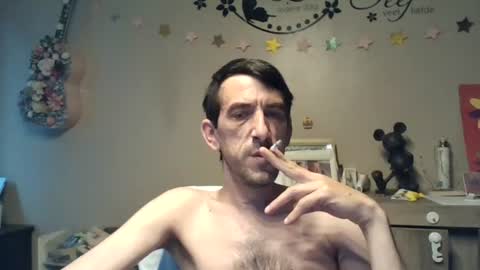 Snapshot of belgianboy33 chatting on 06/14/26, 03:52 Dreamcock online show from 06/14/26, 03:52