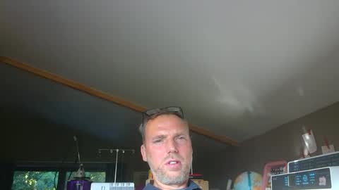 Snapshot of belgianordenary chatting on 10/09/25, 03:21 belgianordenary online show from 10/09/25, 03:21