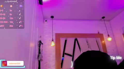 Snapshot of belinda_ws chatting on 01/28/25, 07:42 Bella online show from 01/28/25, 07:42