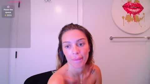 Snapshot of bell_kim chatting on 06/21/26, 01:19 Bell kim online show from 06/21/26, 01:19