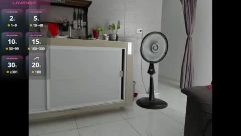 isabella online show from 03/03/25, 06:44