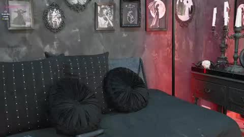 Snapshot of bella__doll_ chatting on 07/18/26, 05:44 BELLA online show from 07/18/26, 05:44