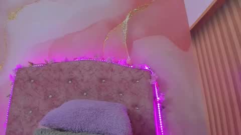 Melanie  online show from 12/20/25, 10:55