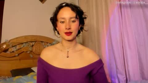 Snapshot of bella__w chatting on 04/20/26, 12:46 Zia online show from 04/20/26, 12:46