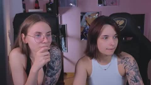 Snapshot of bella_alita chatting on 09/11/25, 12:22 lita online show from 09/11/25, 12:22
