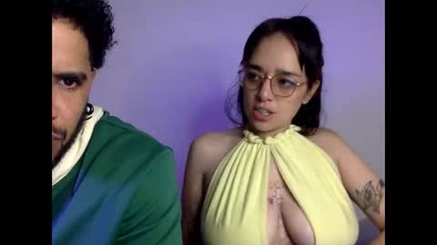 bella_and_koko online show from 04/21/26, 11:07