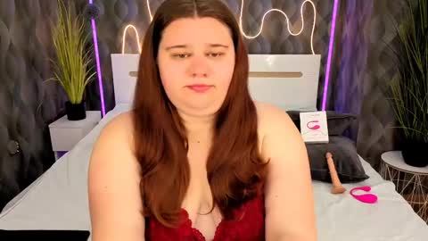 bella_blvack online show from 04/16/26, 05:30