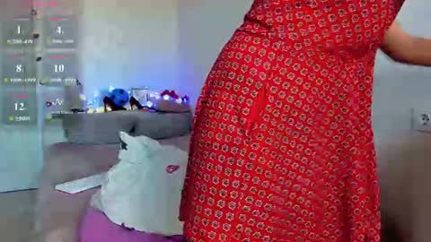 Bella online show from 06/30/26, 05:58
