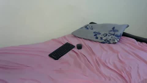 Snapshot of bella_c8 chatting on 02/04/26, 03:01 bella_c8 online show from 02/04/26, 03:01