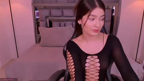 Bella  online show from 05/14/26, 08:37