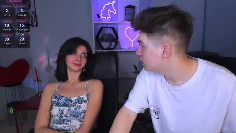 Snapshot of bella_cute12 chatting on 11/05/25, 01:33 Bella online show from 11/05/25, 01:33