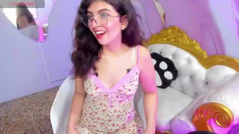 B  E  L  L  A  online show from 07/24/26, 07:23
