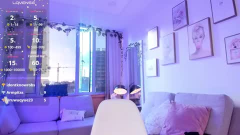 Snapshot of bella_es chatting on 12/13/25, 09:53 Onlyfans isa bella 23 online show from 12/13/25, 09:53