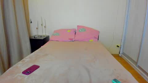 Snapshot of bella_foryou chatting on 12/28/24, 12:57 NastyaThere are legends that in this room all your wishes can come true  Private is Open online show from 12/28/24, 12:57