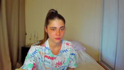 Snapshot of bella_foryou chatting on 01/12/25, 07:21 NastyaThere are legends that in this room all your wishes can come true  Private is Open online show from 01/12/25, 07:21