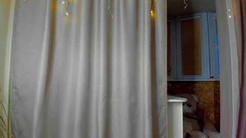 Snapshot of bella_foryou chatting on 01/28/25, 11:28 NastyaThere are legends that in this room all your wishes can come true  Private is Open online show from 01/28/25, 11:28