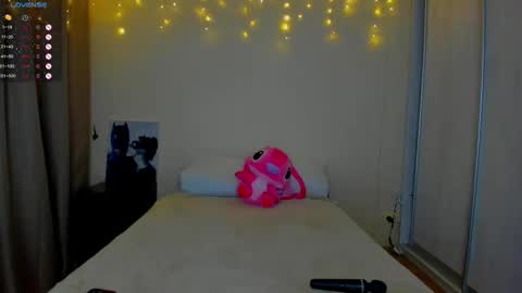 Snapshot of bella_foryou chatting on 02/28/25, 01:15 NastyaThere are legends that in this room all your wishes can come true  Private is Open online show from 02/28/25, 01:15