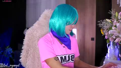 Snapshot of bella_franco chatting on 06/17/26, 02:18 In instagran bel myangel online show from 06/17/26, 02:18
