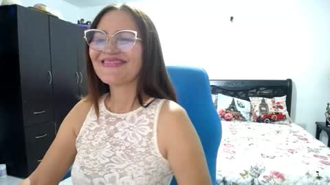 Bella online show from 11/13/25, 11:14