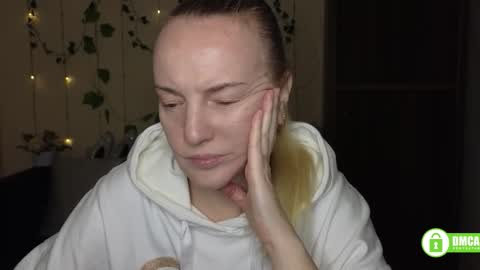 Bella online show from 02/25/26, 12:48