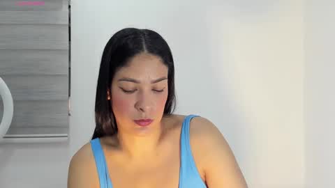 Laura online show from 10/30/25, 03:57