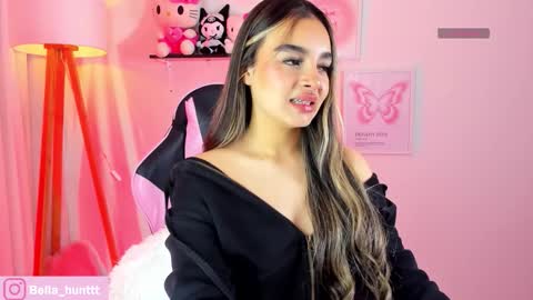 Snapshot of bella_hunteer chatting on 10/18/25, 06:37 bella igbella hunttt online show from 10/18/25, 06:37