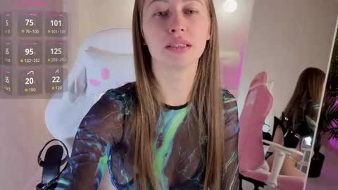 bella_li__ online show from 11/19/25, 04:12