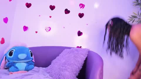 Bella online show from 03/19/26, 04:44