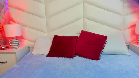 bella_peach_ online show from 03/25/26, 03:12