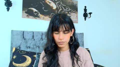 Bella online show from 10/23/25, 01:16